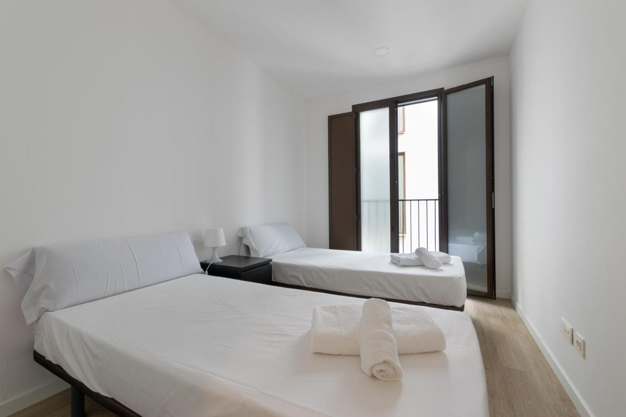 Lonja De La Seda, Appartement